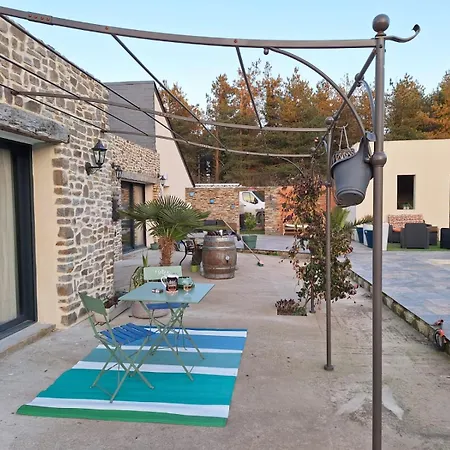 Piscine Jacuzzi Et Petanque Holiday home *