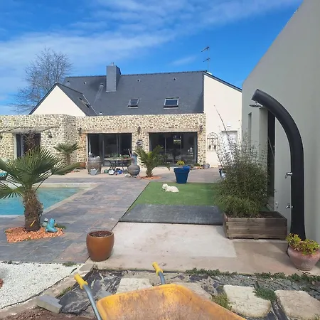 Piscine Jacuzzi Et Petanque Holiday home *