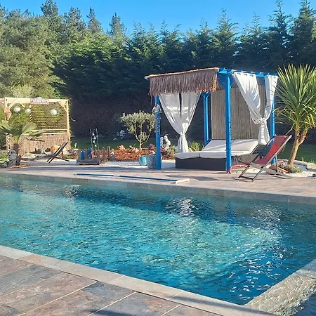 Piscine Jacuzzi Et Petanque Holiday home *