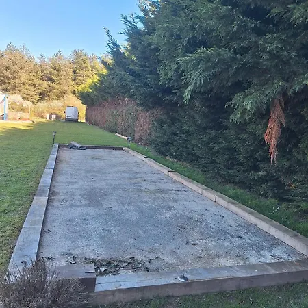 Holiday home Piscine Jacuzzi Et Petanque Laille